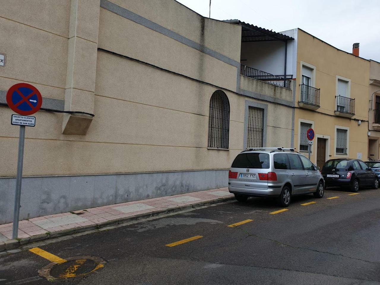 Apartamentos Coso De San Albin Mérida Zewnętrze zdjęcie