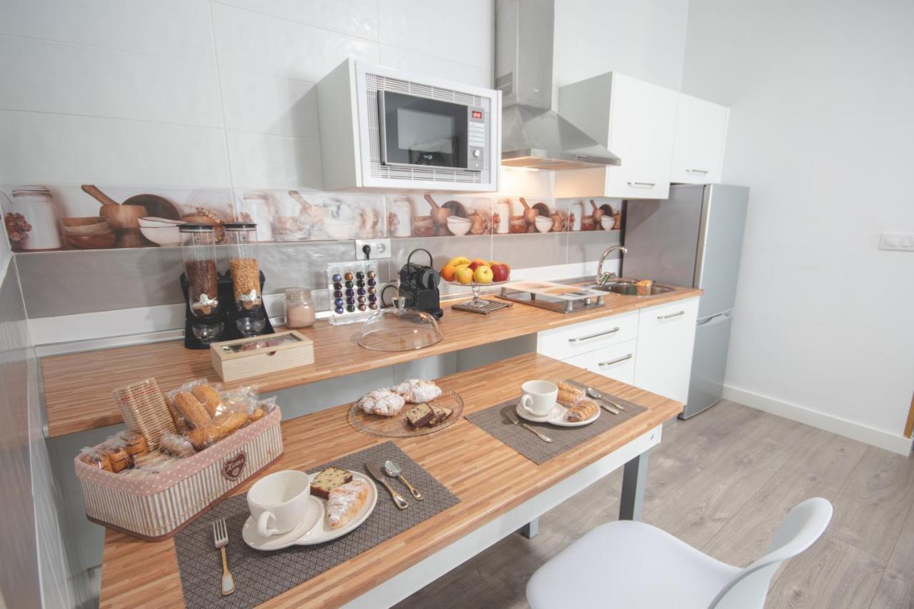 Apartamentos Coso De San Albin Mérida Zewnętrze zdjęcie