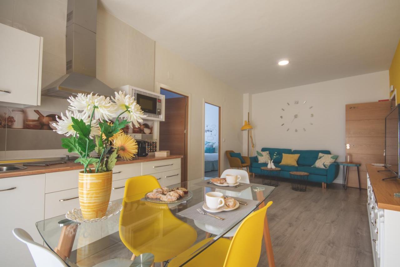 Apartamentos Coso De San Albin Mérida Zewnętrze zdjęcie