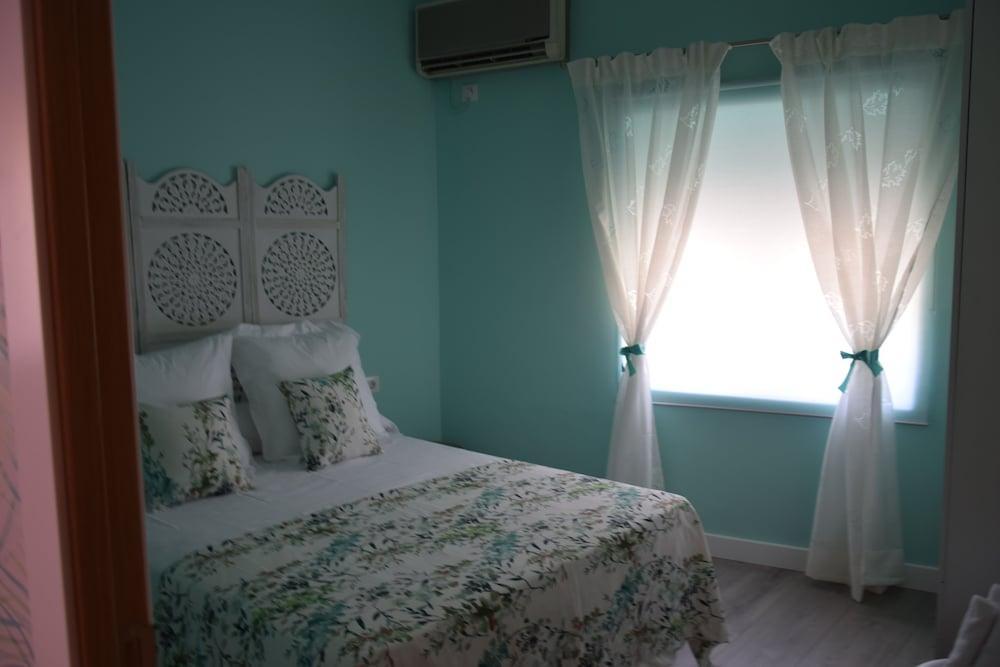 Apartamentos Coso De San Albin Mérida Zewnętrze zdjęcie