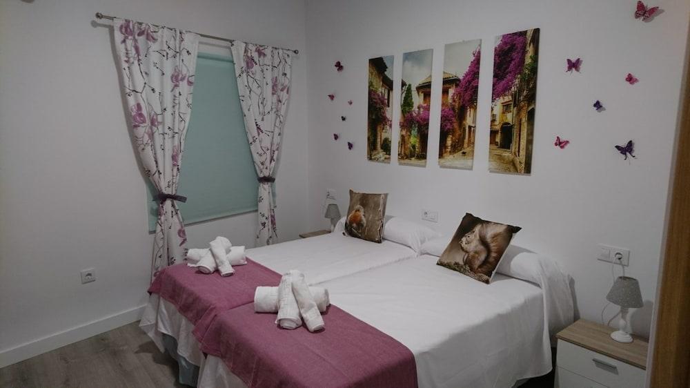 Apartamentos Coso De San Albin Mérida Zewnętrze zdjęcie